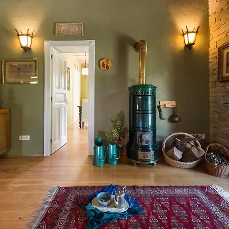 Dionisia's Home, Pool, On Monviso Unesco Alps فيلة *