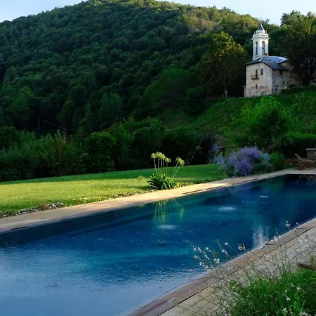 Dionisia's Home, Pool, On Monviso Unesco Alps فيلة *